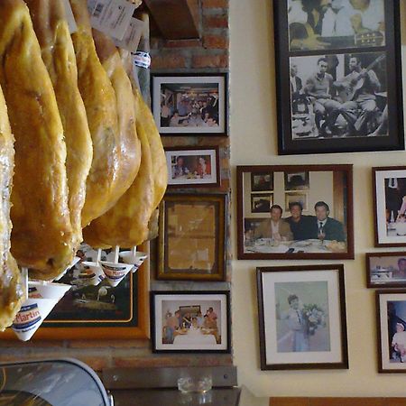 Hostal El Labrador มาร์เบยา ภายนอก รูปภาพ